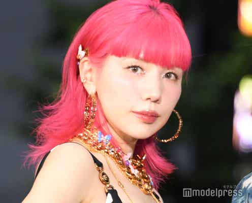 仲里依紗「虫たちを貼り付けた衣装」で登場 NYでの反省活かす<トランスフォーマー/ビースト覚醒>
