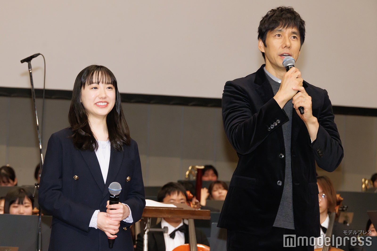 芦田愛菜、西島秀俊（C）モデルプレス