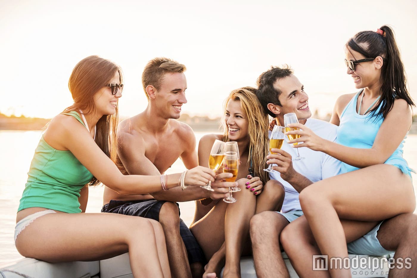 楽しいはずなのに、どこか寂しい(Photo by skynesher/gettyimages)