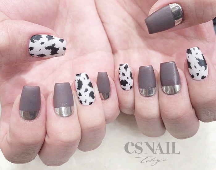 年始めにぴったり！最新“COW柄ネイル”特集【プレゼント企画あり】（画像提供：esNAIL）