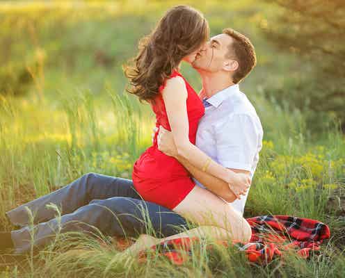 上手なキスをするためのテクニック6つ 彼の興奮も最高潮に!
