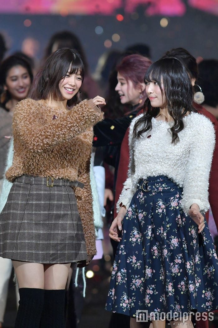 渡辺梨加&渡邉理佐(C)モデルプレス