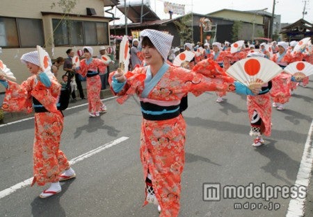 寺崎はねこ踊り ／画像提供：六本木ヒルズ