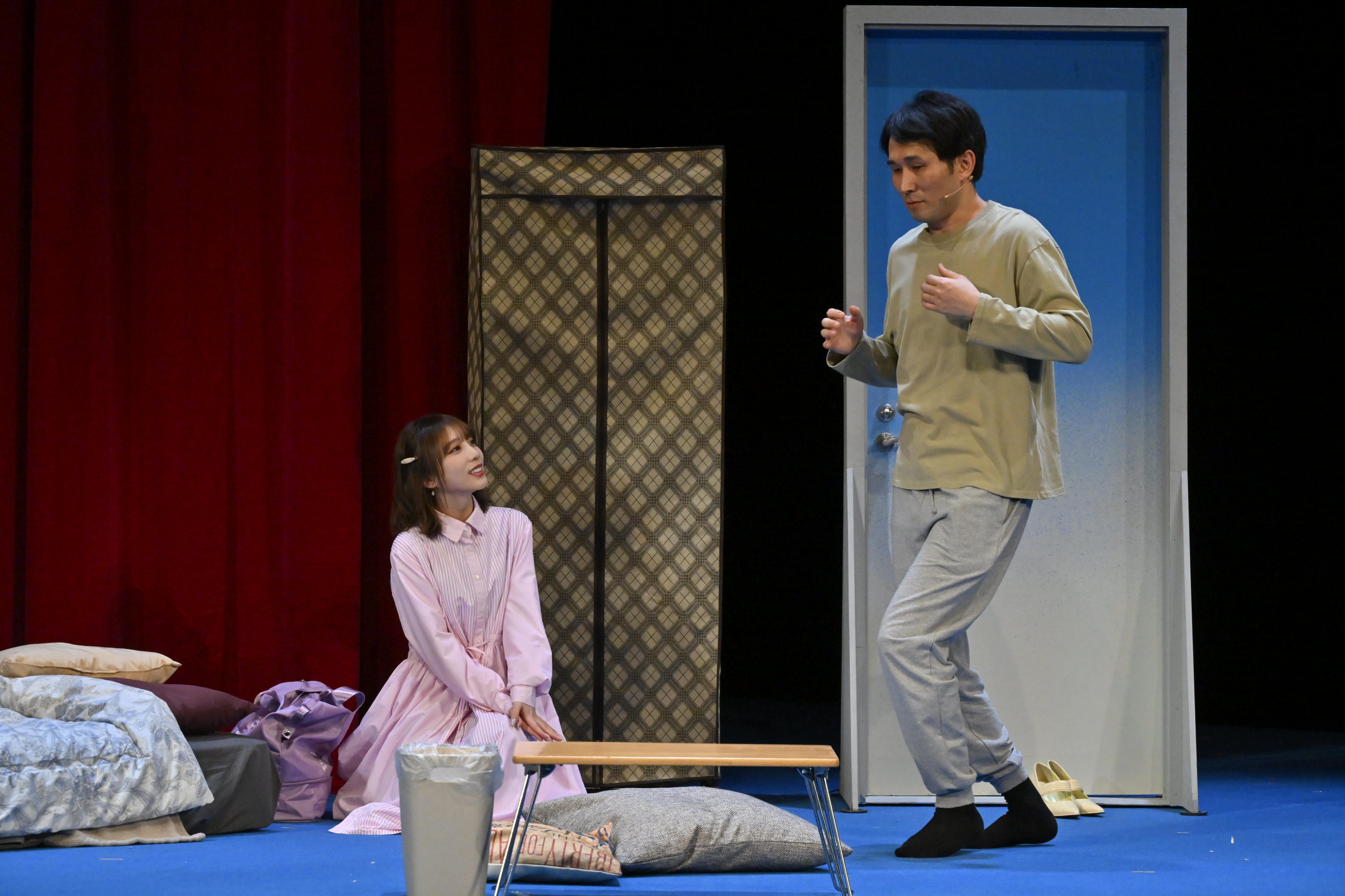 舞台「ノンレムの窓」撮影：阿部章仁（提供写真）