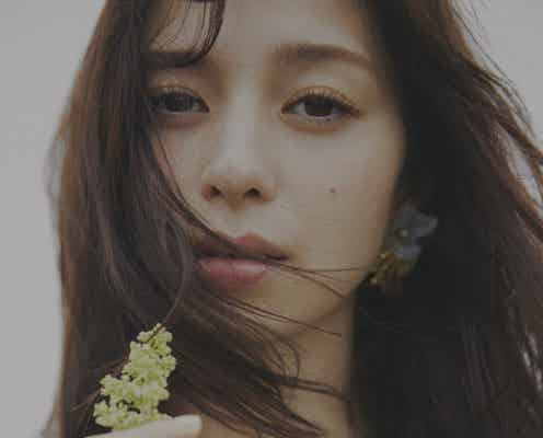 中条あやみ、28歳誕生日に初の書籍出版決定 素の心で綴ったフォトエッセイ【明日へのことば】