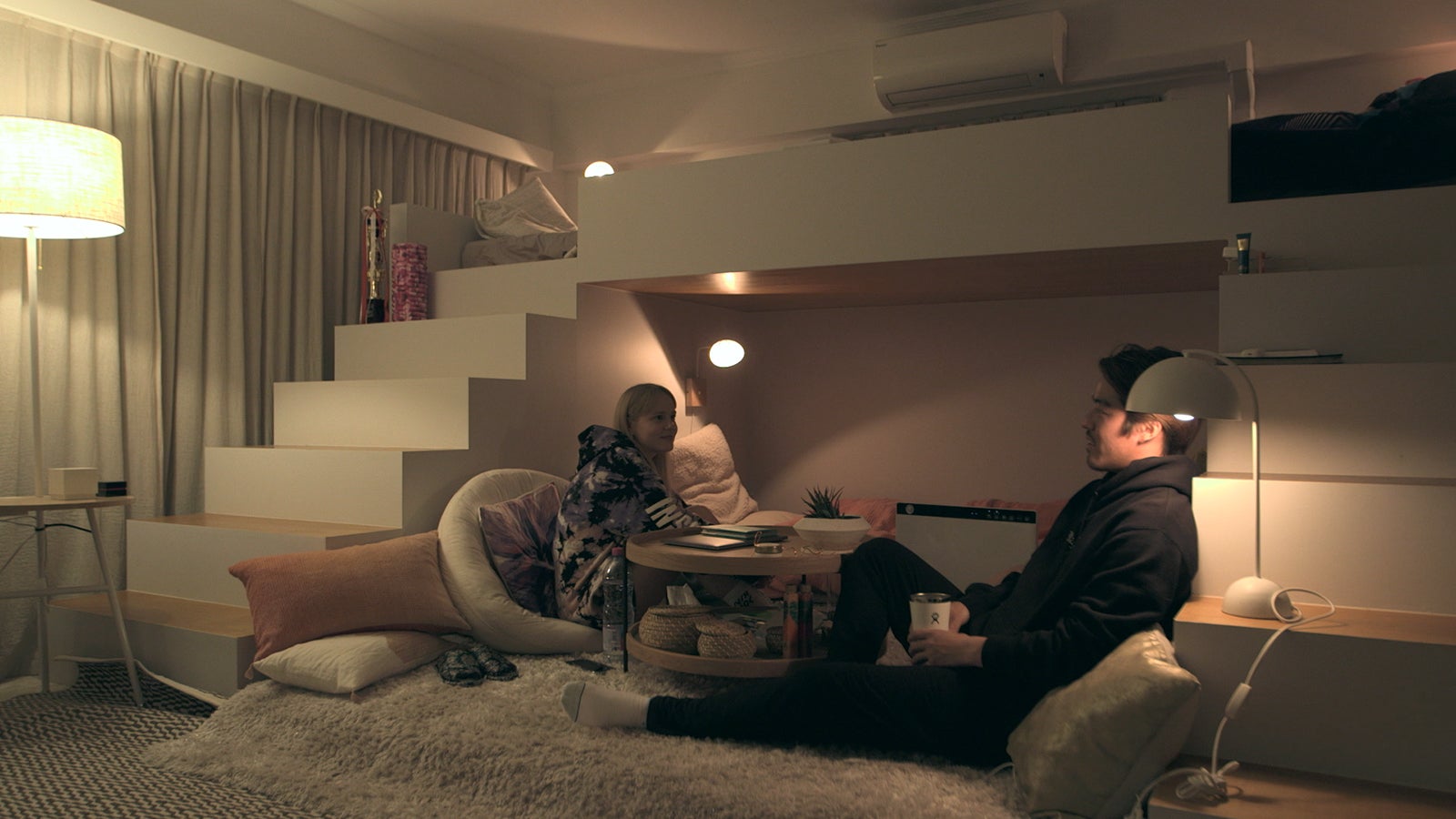 ビビ、玲生「TERRACE HOUSE TOKYO 2019-2020」41st WEEK（C）フジテレビ／イースト・エンタテインメント