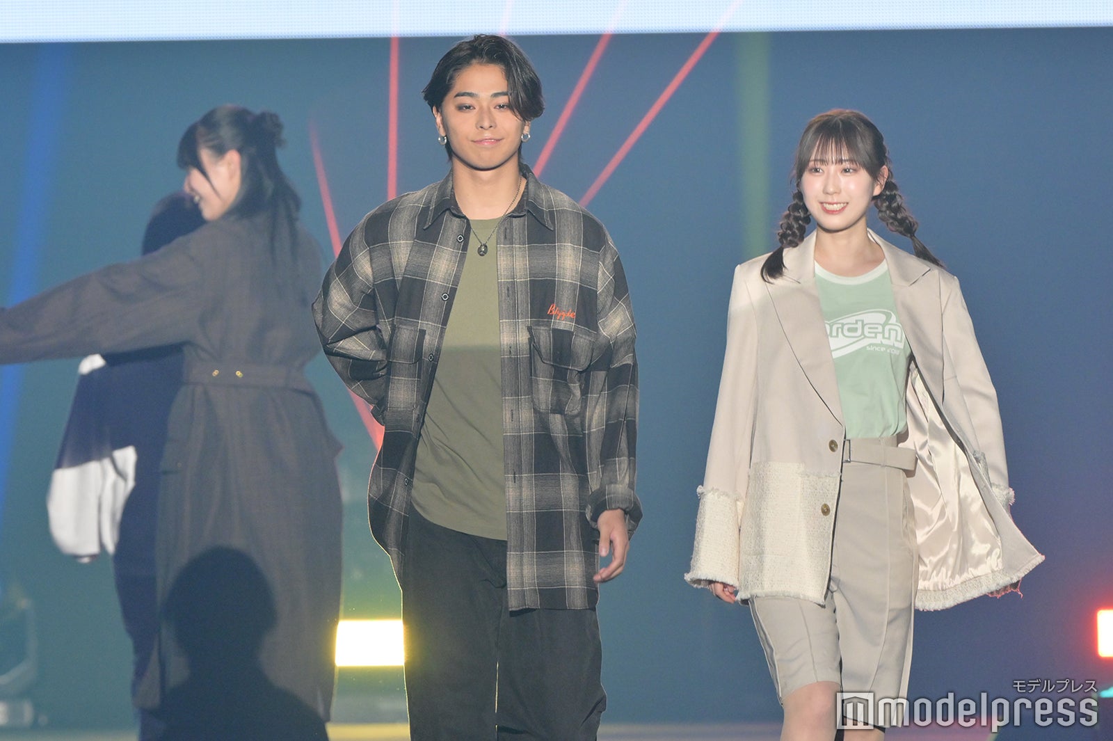 佐藤琉樹さん、久木田帆乃夏さん「TGC CAMPUS STAGE」より（C）モデルプレス