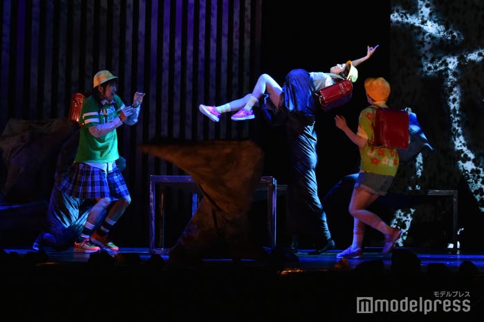 丸山智己、川島海荷、田畑智子/「こどもの一生」 (C)モデルプレス