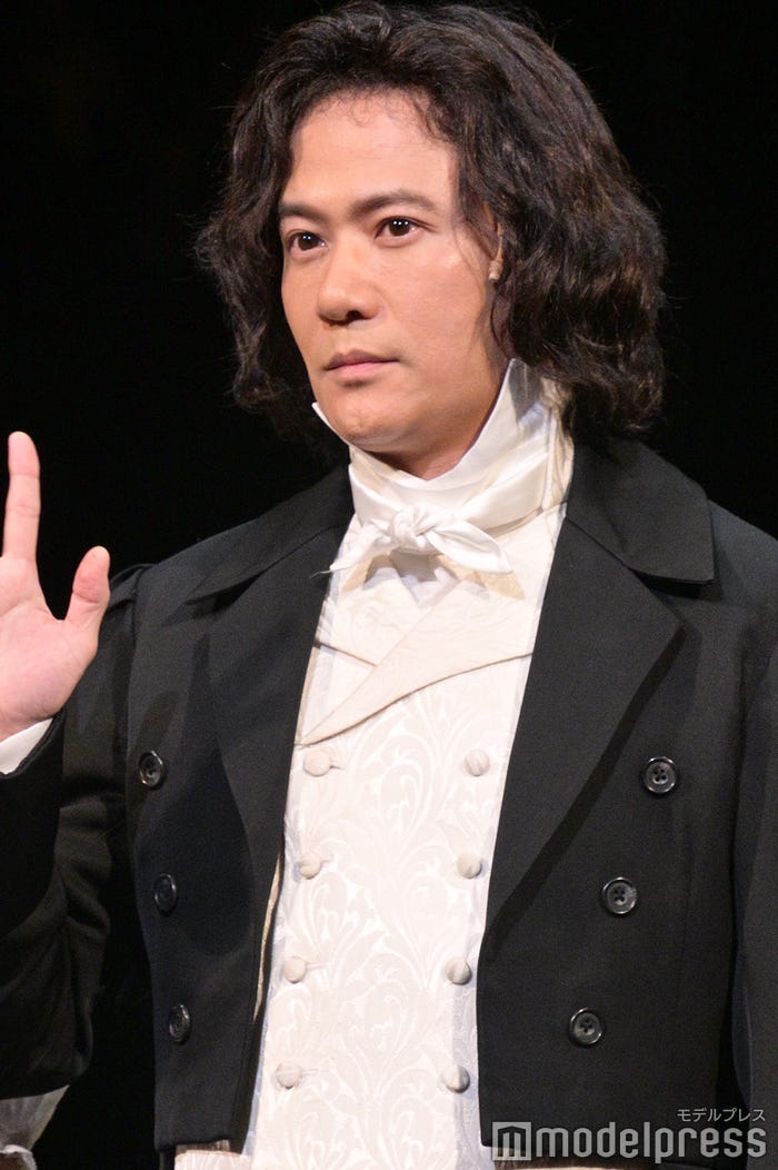 稲垣吾郎(C)モデルプレス