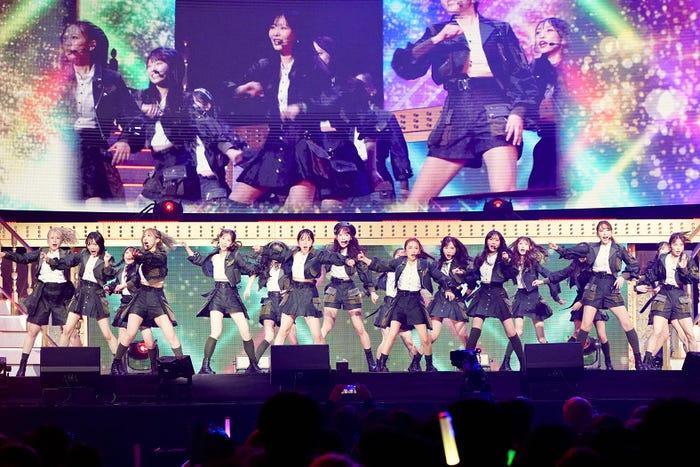 「AKB48 20th Year Live Tour 2025 in 日本武道館 〜あの頃、青春でした。これから、青春です〜」(C)AKB48