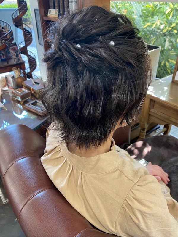 結婚式の二次会にぴったりの髪型 自分でできる簡単お呼ばれヘアアレンジカタログ モデルプレス