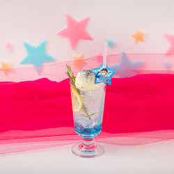 アクアのブルーライチソーダ 税込1,199円(C)赤坂アカ×横槍メンゴ/集英社・【推しの子】製作委員会