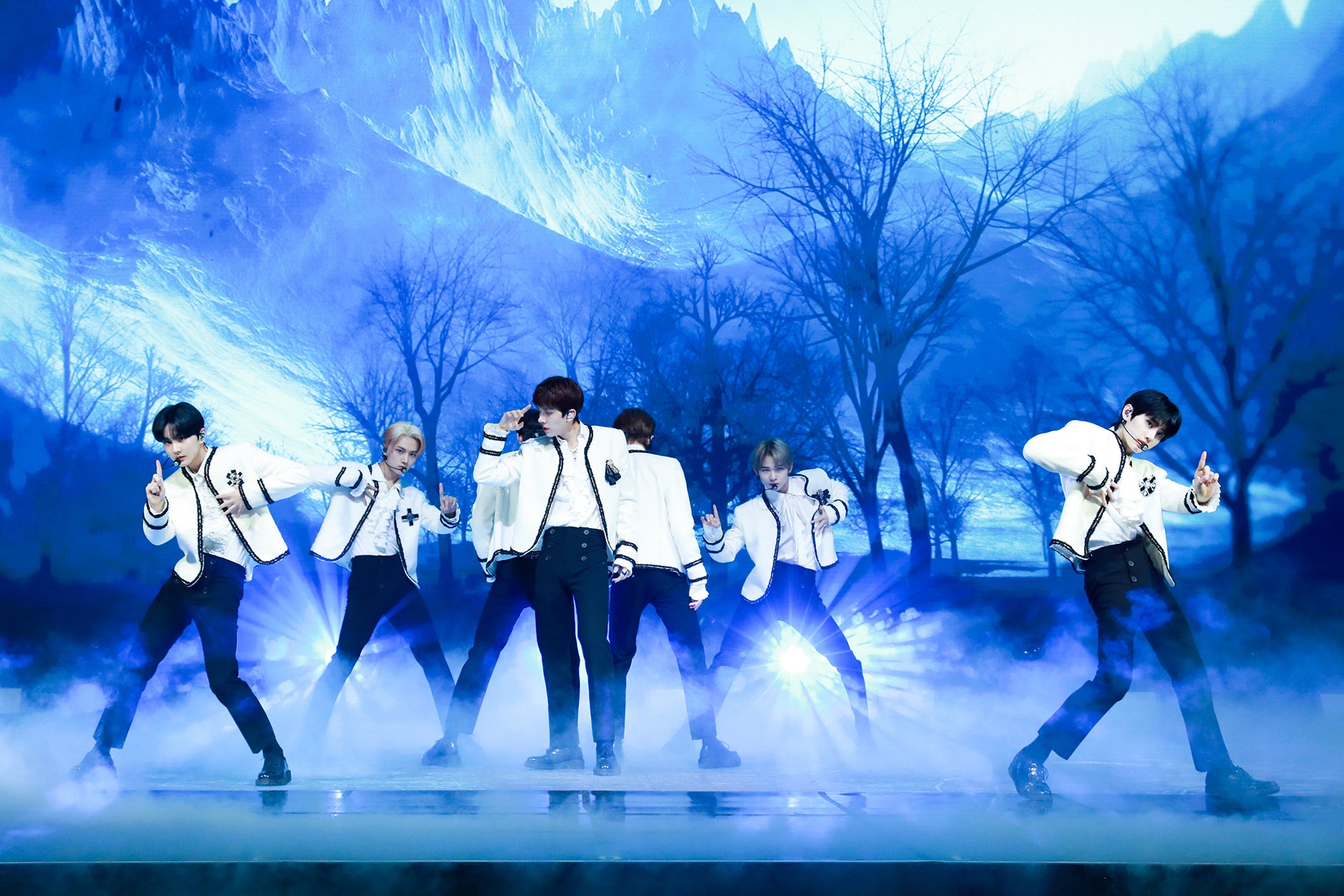 ENHYPEN（C）BELIFT LAB