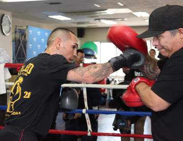 元世界王者エストラダ、那須川天心の「KO」宣言に呼応「相手のホームなのでハッキリ勝たないと」井上拓真VS井岡一翔も予想「6：4で井岡」