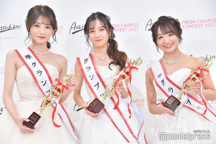 準グランプリ・古本かほりさん、グランプリ・友恵温香さん、準グランプリ・鈴木みゆうさん(C)モデルプレス