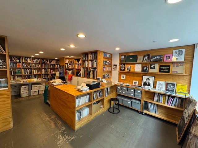 ユニークで人気のある小さな書店 ダシュウッド・ブックス（杉本佳子）