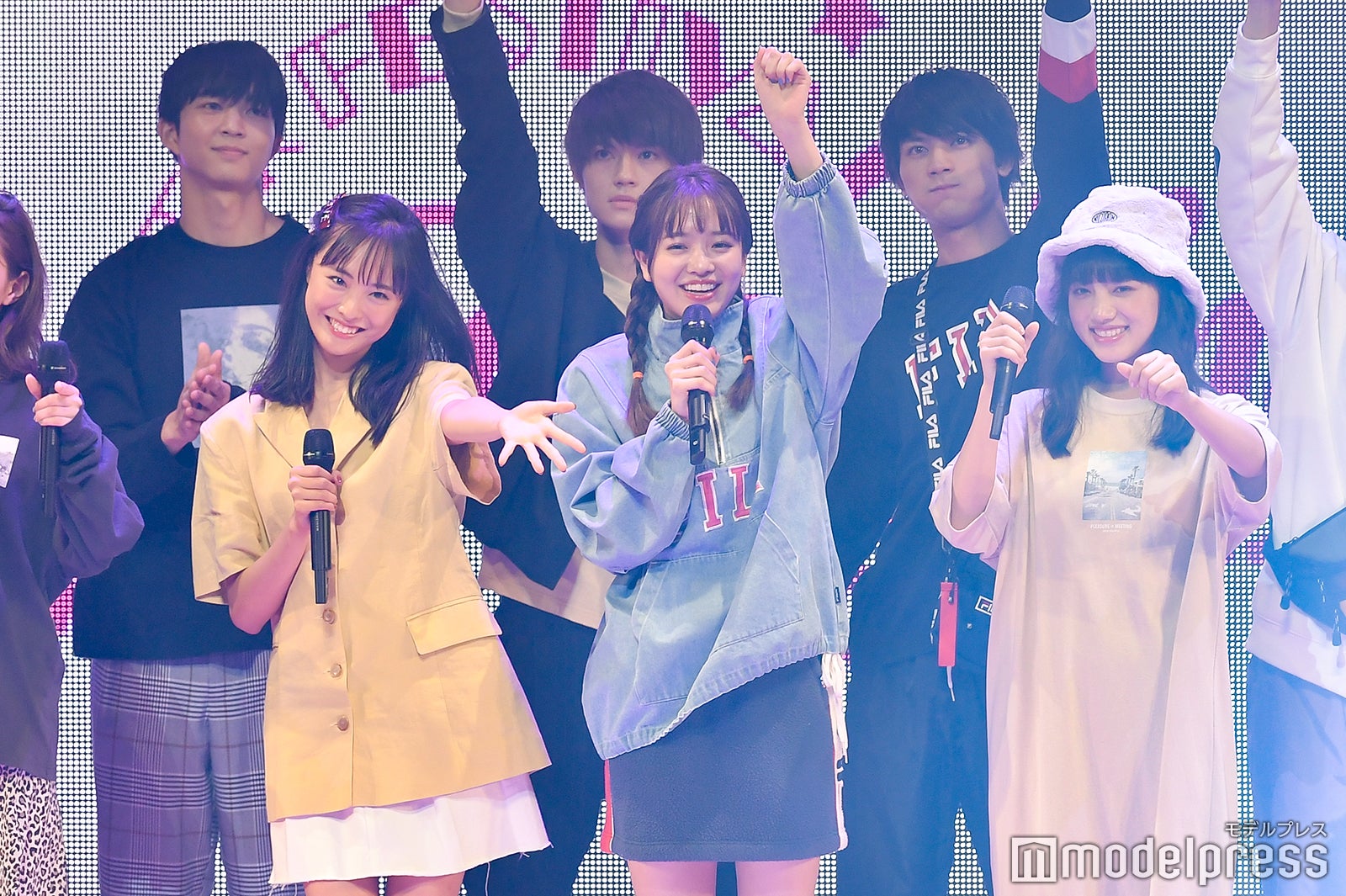 （C）モデルプレス