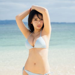 高校卒業の沢口愛華「週プレ」表紙 “新社会人”初グラビア