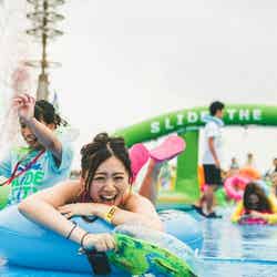 ダブルスライダーが出現/画像提供:ミクシィ