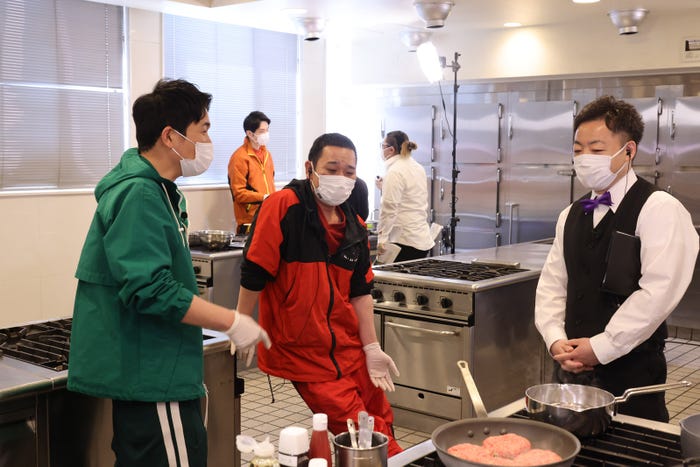 千鳥(ノブ、大悟)、コースケ(C)カンテレ