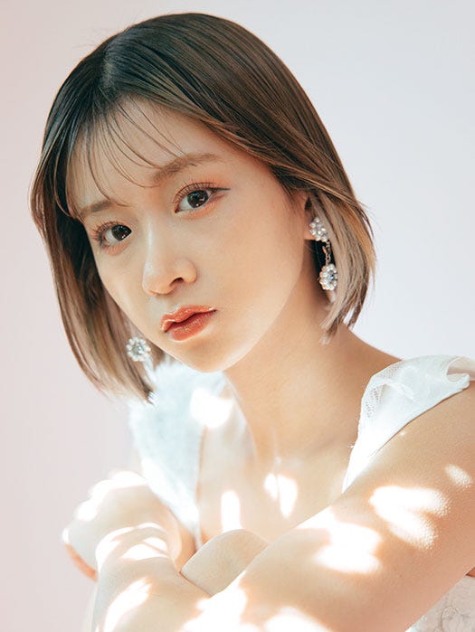 中村里砂 美ウエストに釘付け クールな眼差しにドキッ モデルプレス 中村里砂 美ウエストに釘付け クールな眼差しにドキッ モデルプレス