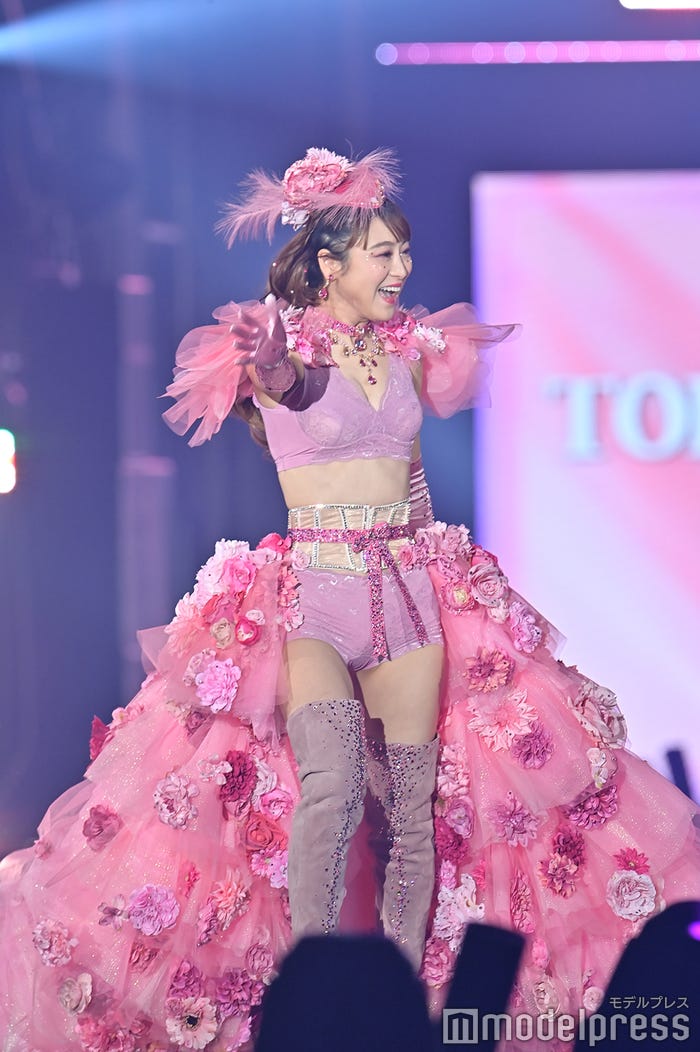 鈴木奈々(C)モデルプレス