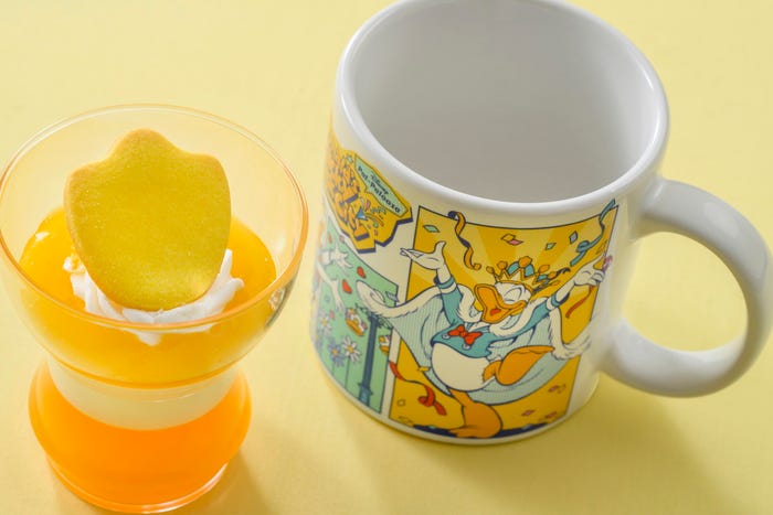 パッションフルーツ・パイナップルゼリー&バニラムース\550 スーベニアカップ付き(プラス\550)(C)Disney