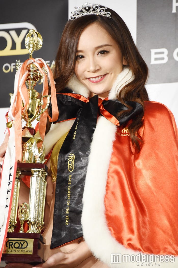 三城千咲 (C)モデルプレス