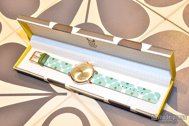 ケースもブランドモチーフを使用した可愛いデザイン