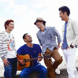 CDデビューを果たす今井洋介（左から2番目）と逗子三兄弟