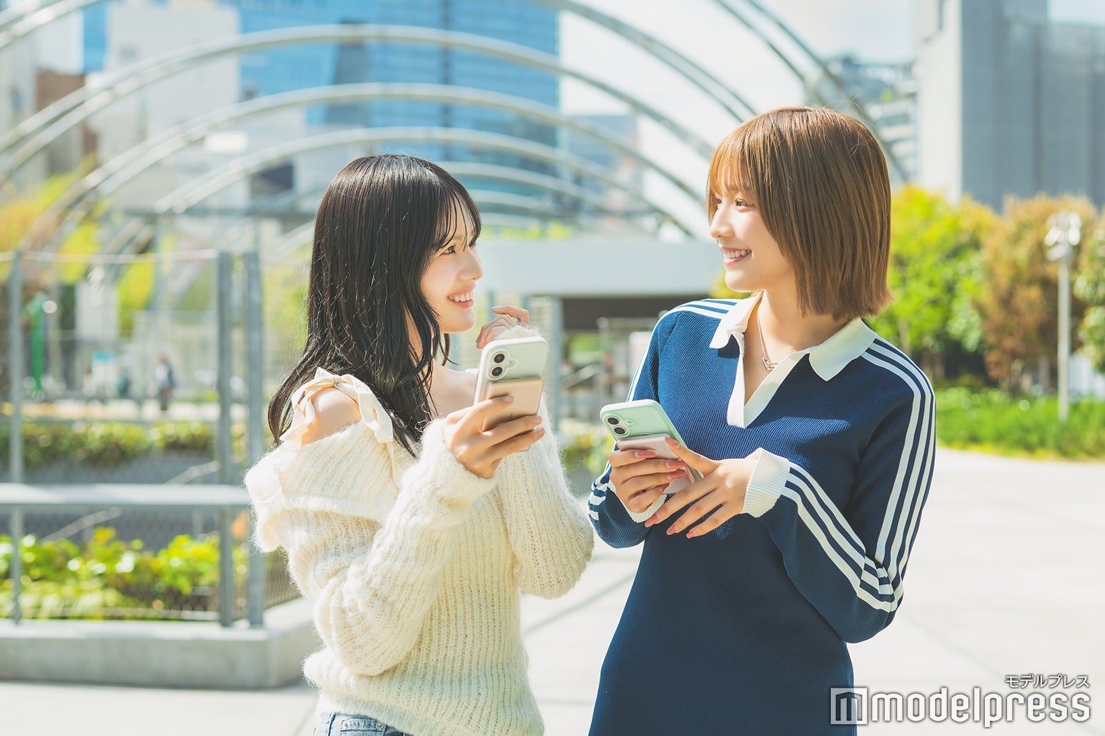 111gとかなりの軽さ（C）モデルプレス