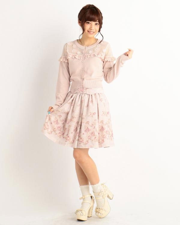 フラワーモチーフカーディガン「LIZ LISA」3,726円（税込）／画像提供：Tokyo Kawaii Life