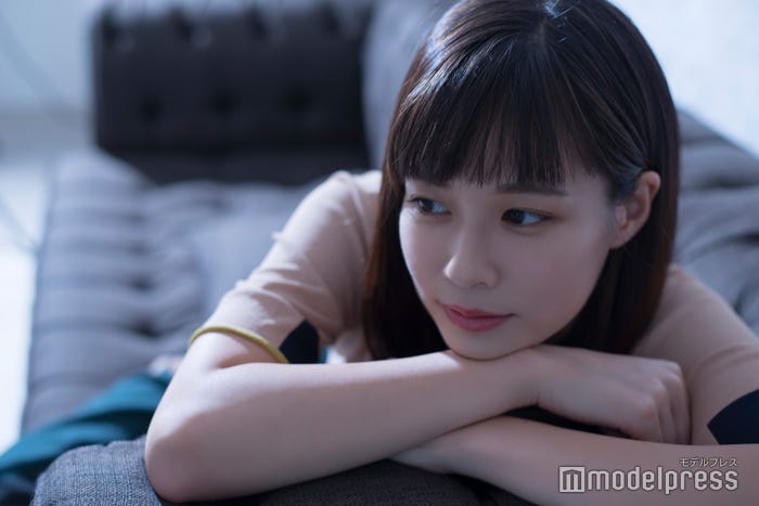 鈴木唯アナウンサー(C)モデルプレス