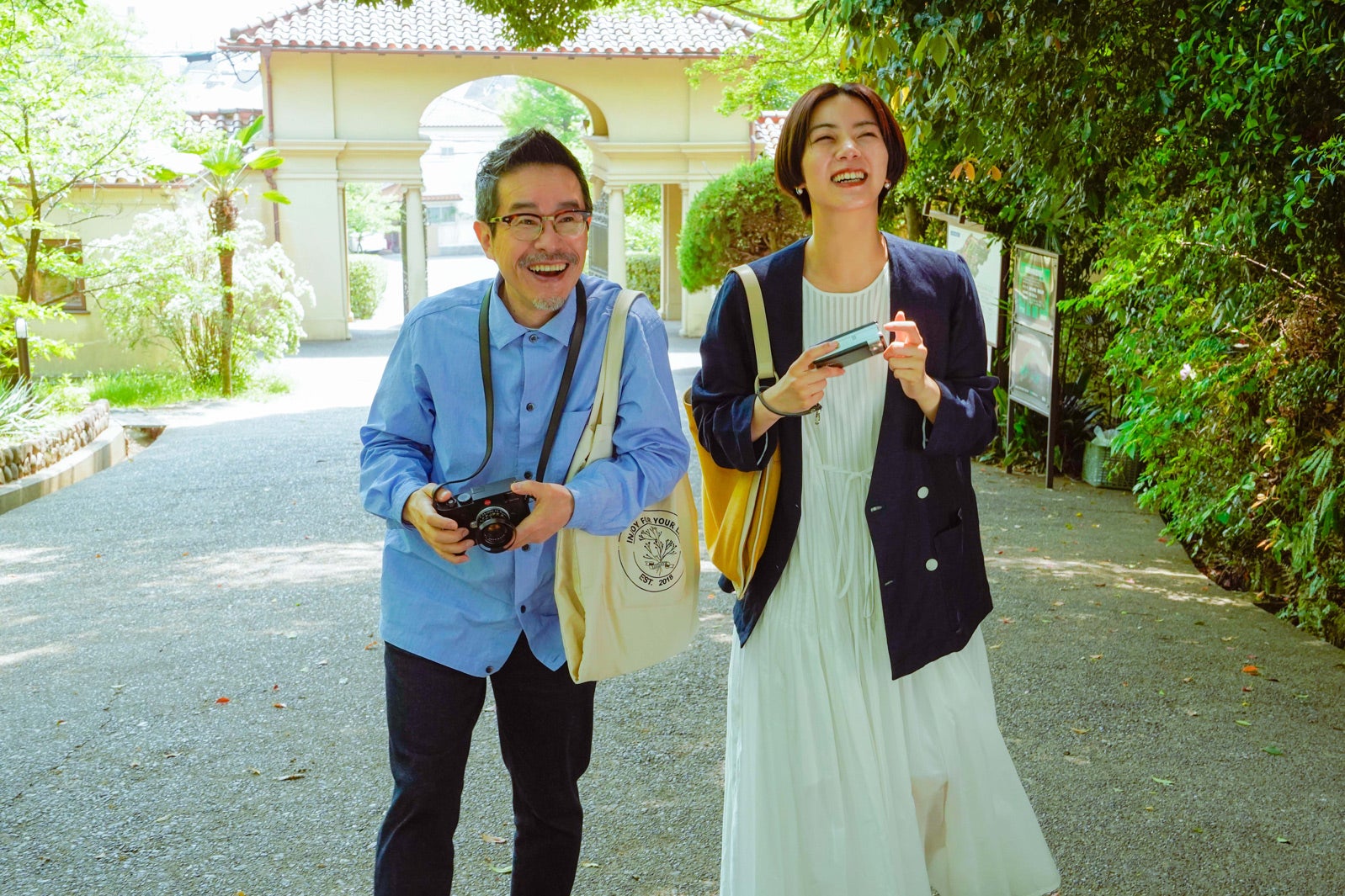 田口トモロヲ、池田エライザ（C）テレビ大阪