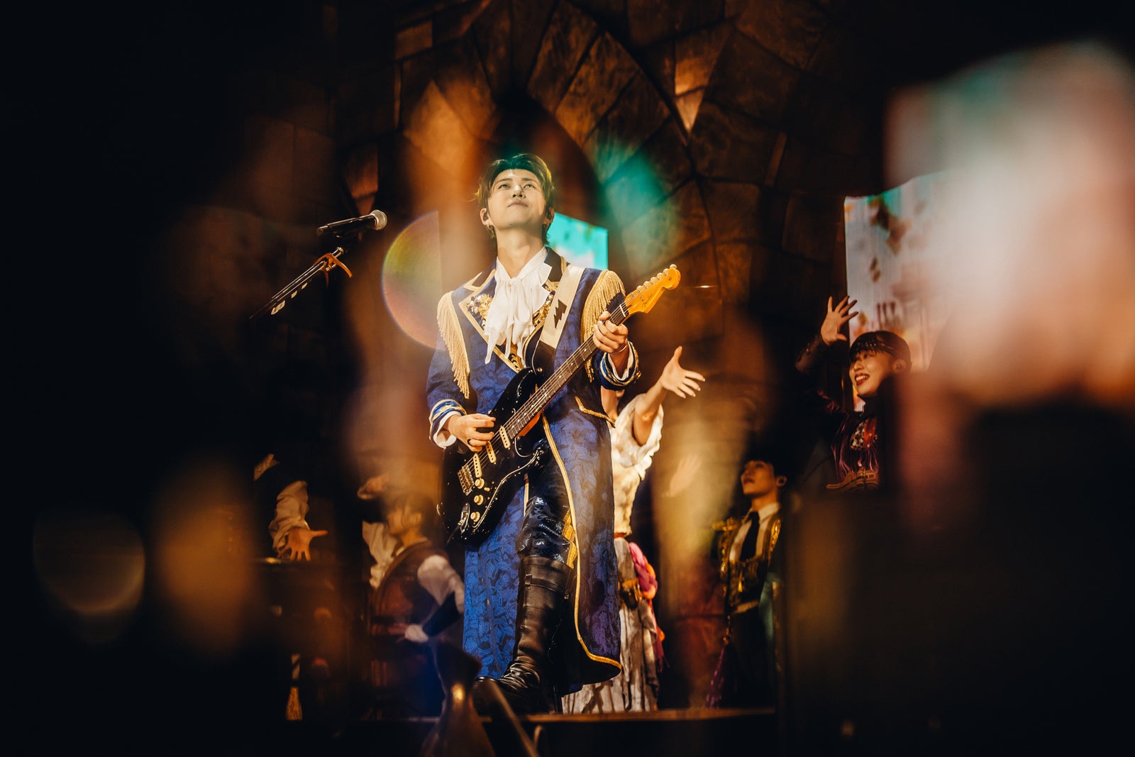 Mrs. GREEN APPLE（C）Jordan Munns