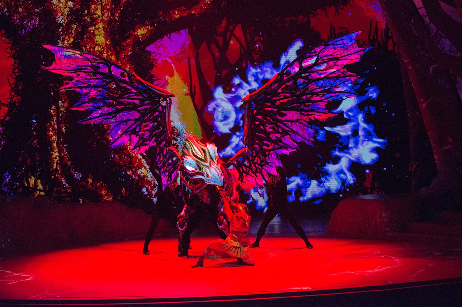 「アウト・オブ・シャドウランド 」（C）Disney