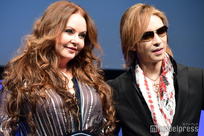 サラ・ブライトマン、YOSHIKI(C)モデルプレス