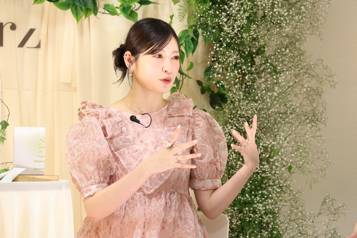 吉田朱里／写真：Ayami（提供写真）