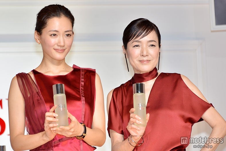 （左から）綾瀬はるか、桃井かおり