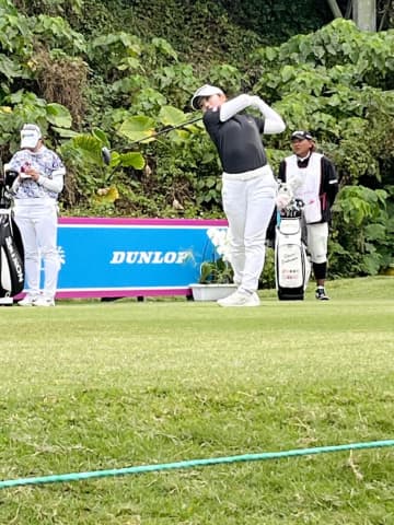 佐久間朱莉が開幕から44ホールボギーフリーでツアー新記録！45ホール目で今年初ボギーも