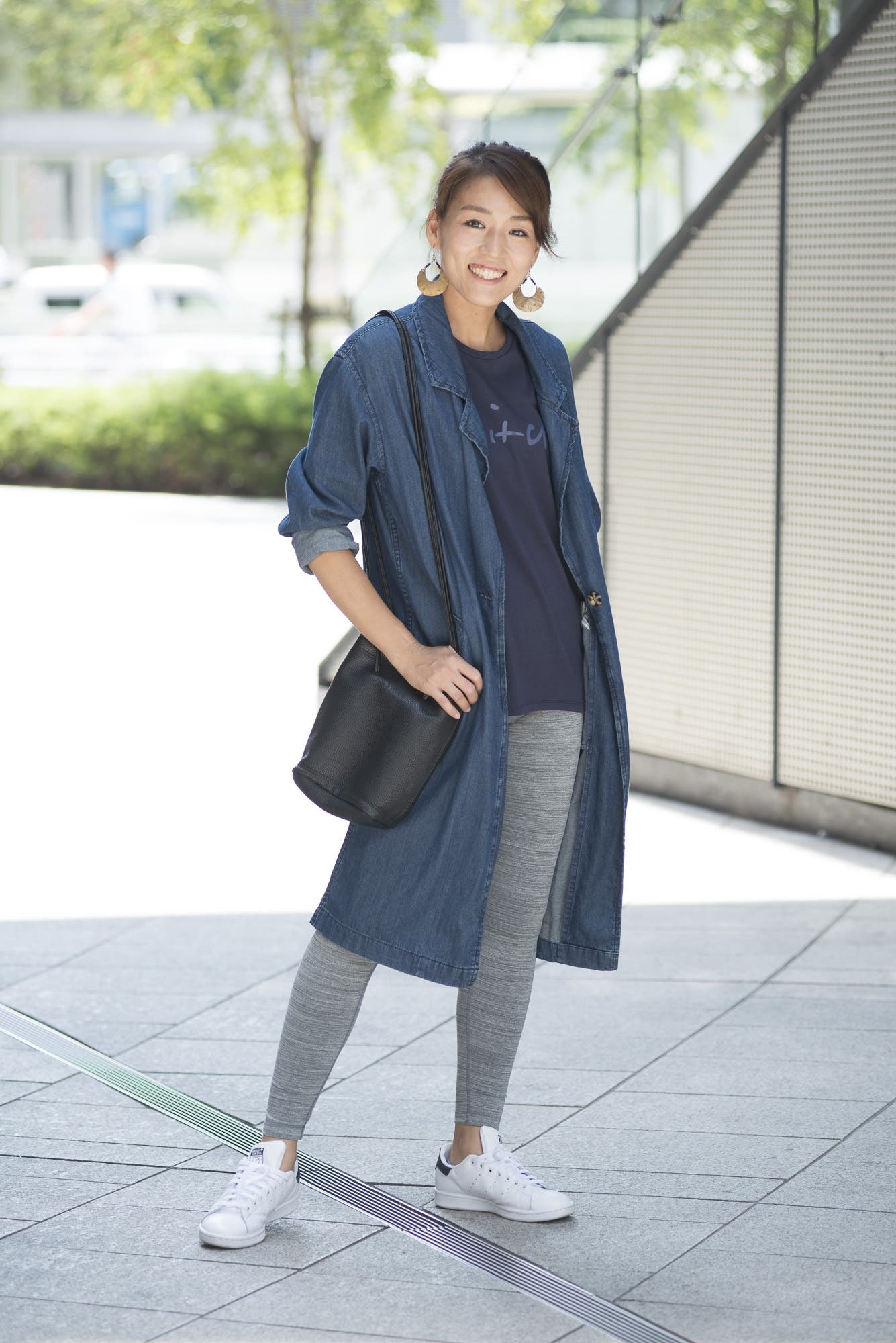 ヨガウエアを街で楽しむ“off the mat”スタイル