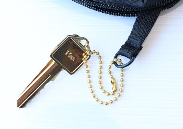 付録　ムック　moz　モズ　多機能スマホショルダーバッグ　キーリング　鍵