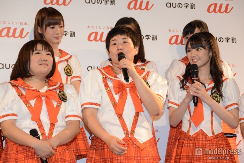 （前列左より）黒沢かずこ、大島美幸、道重さゆみ