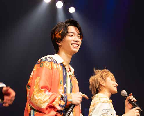 森愁斗、オレンジメッシュにイメチェン「君の花になる」劇中ポーズパロディで会場沸かす<HELLO! SMILE PARADISE 2023 SPRING/BUDDiiSライブレポ・セットリスト>
