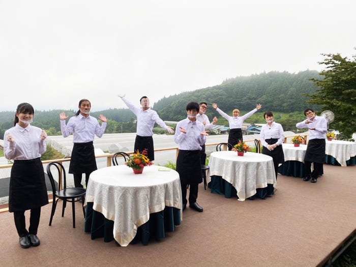 「畑そのまんまレストランにする。in高崎」(C)テレビ東京