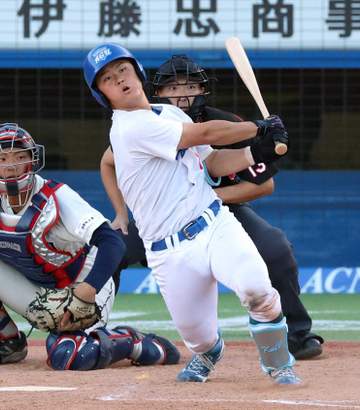 青学大・渡部 1位指名競合も「必要としてくれる球団に」4時間18分激闘、鈴木とのバッテリーで制す