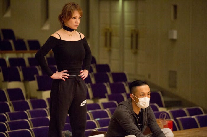 浜崎あゆみ、ZIN(画像提供:avex)