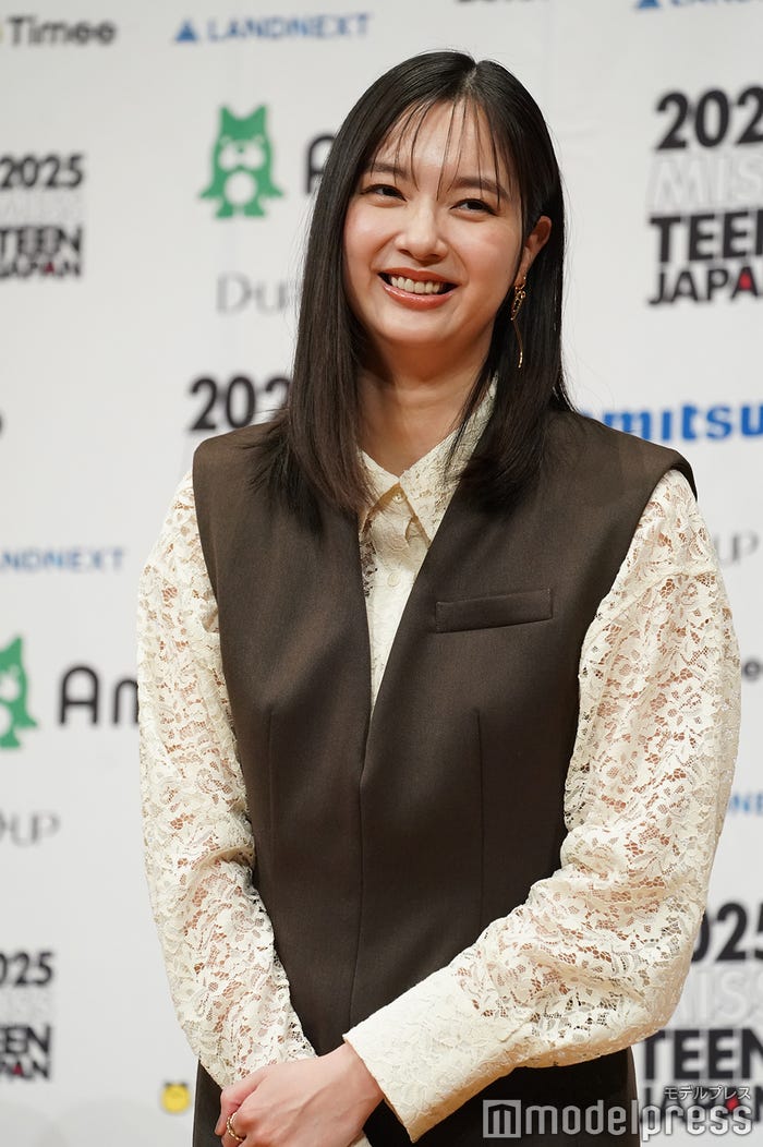 新川優愛(C)モデルプレス