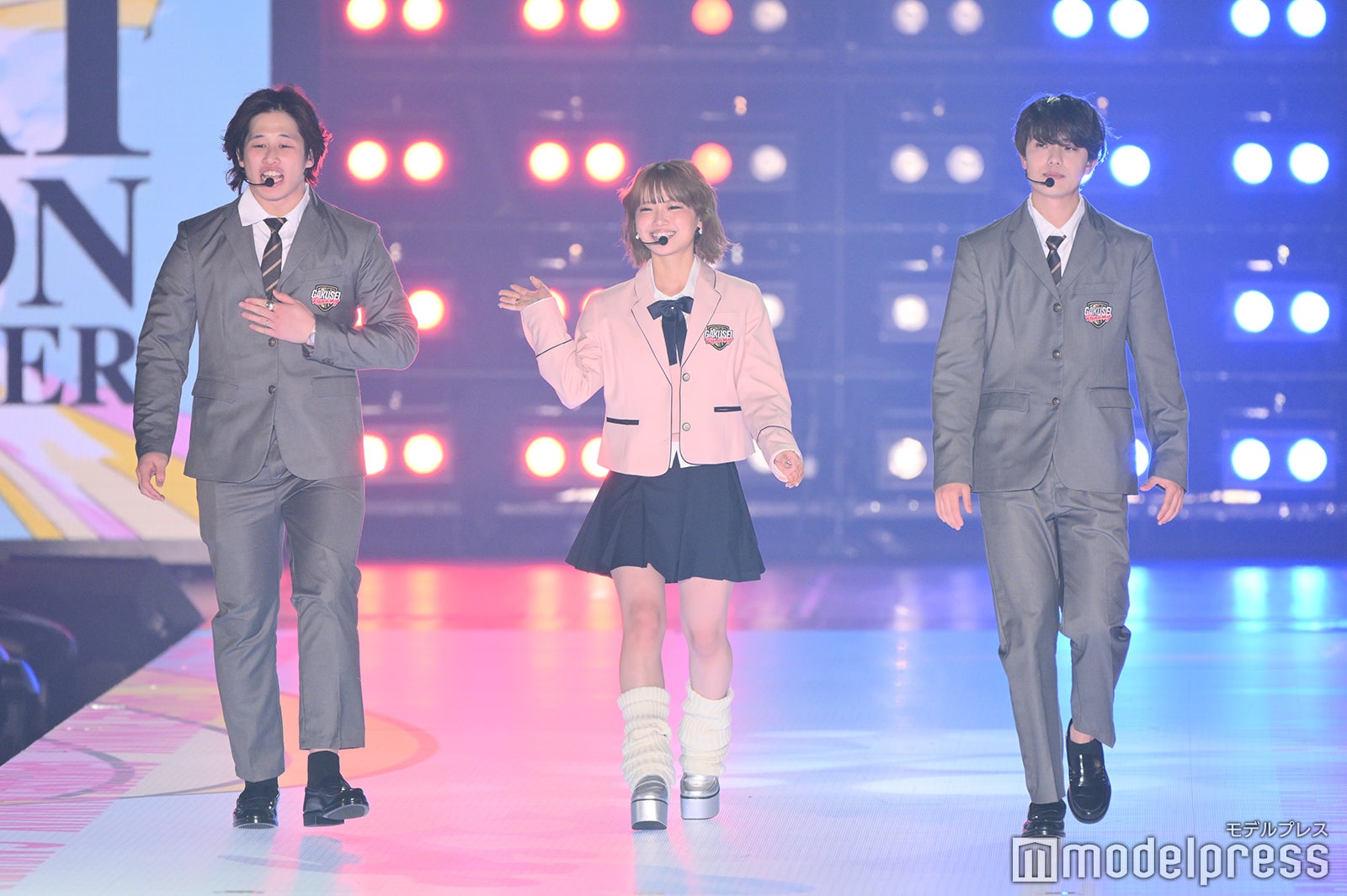 （C）モデルプレス