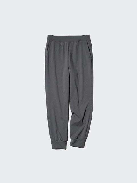 ユニクロのウルトラストレッチアクティブジョガーパンツ